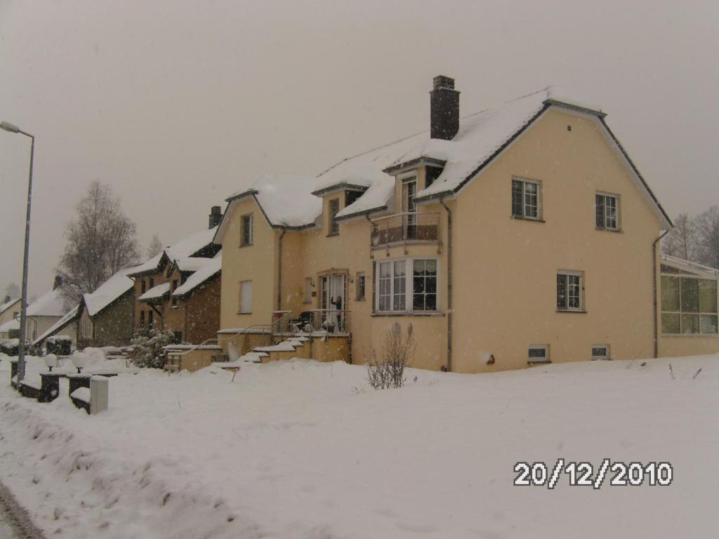 B&B De Boerderij Berdorf Exterior photo